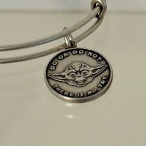 NWT Alex and Ani Star Wars Yoda Bracelet